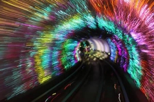 Tunel de Metrô abaixo do Bund em Xangai.