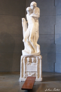 Pietà Rondanini di Michelangelo.