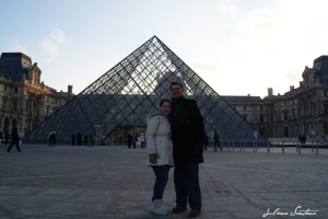 Chegando ao Louvre.